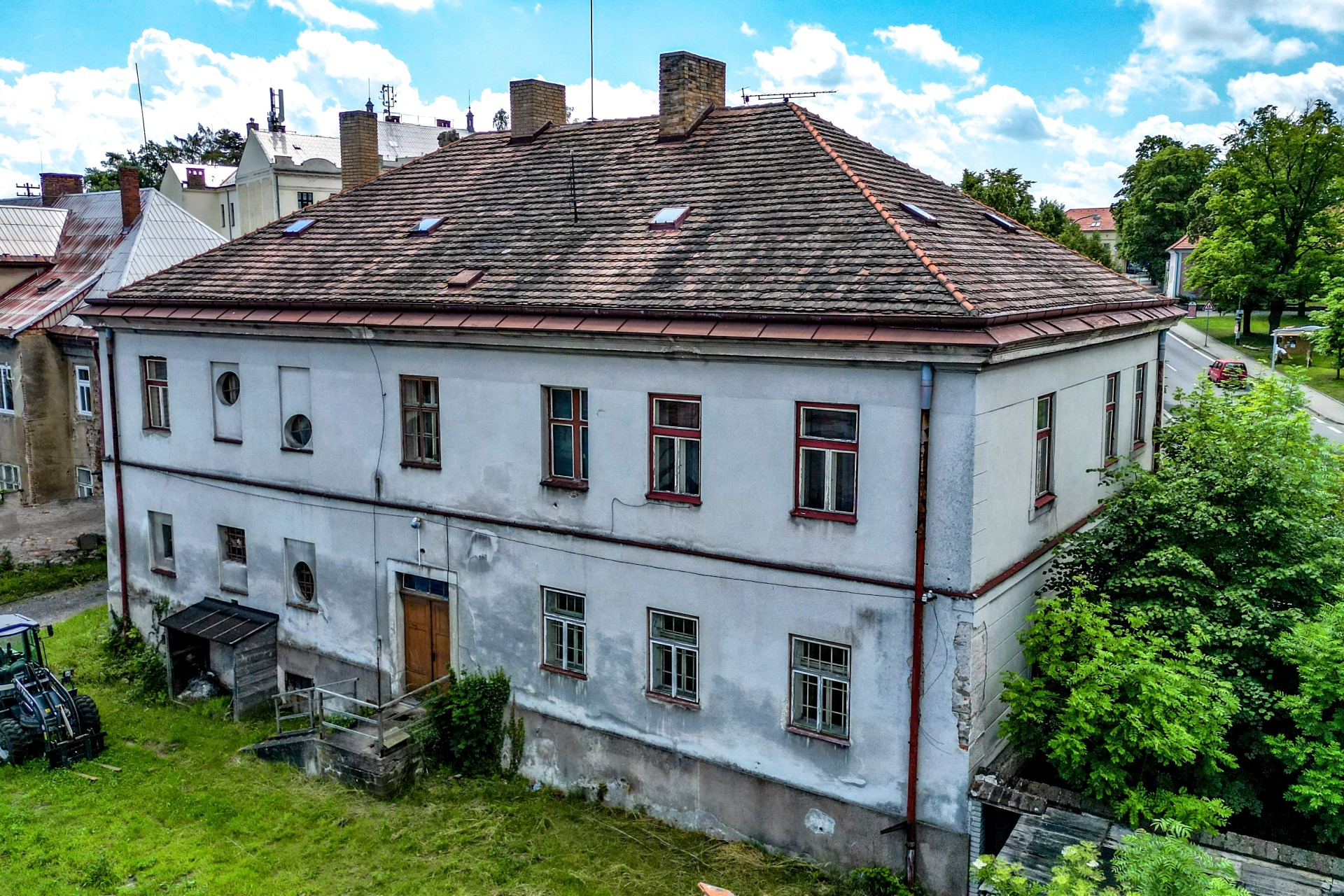 PRODEJ FARY ZÁSMUKY S POZEMKEM – foto 27
