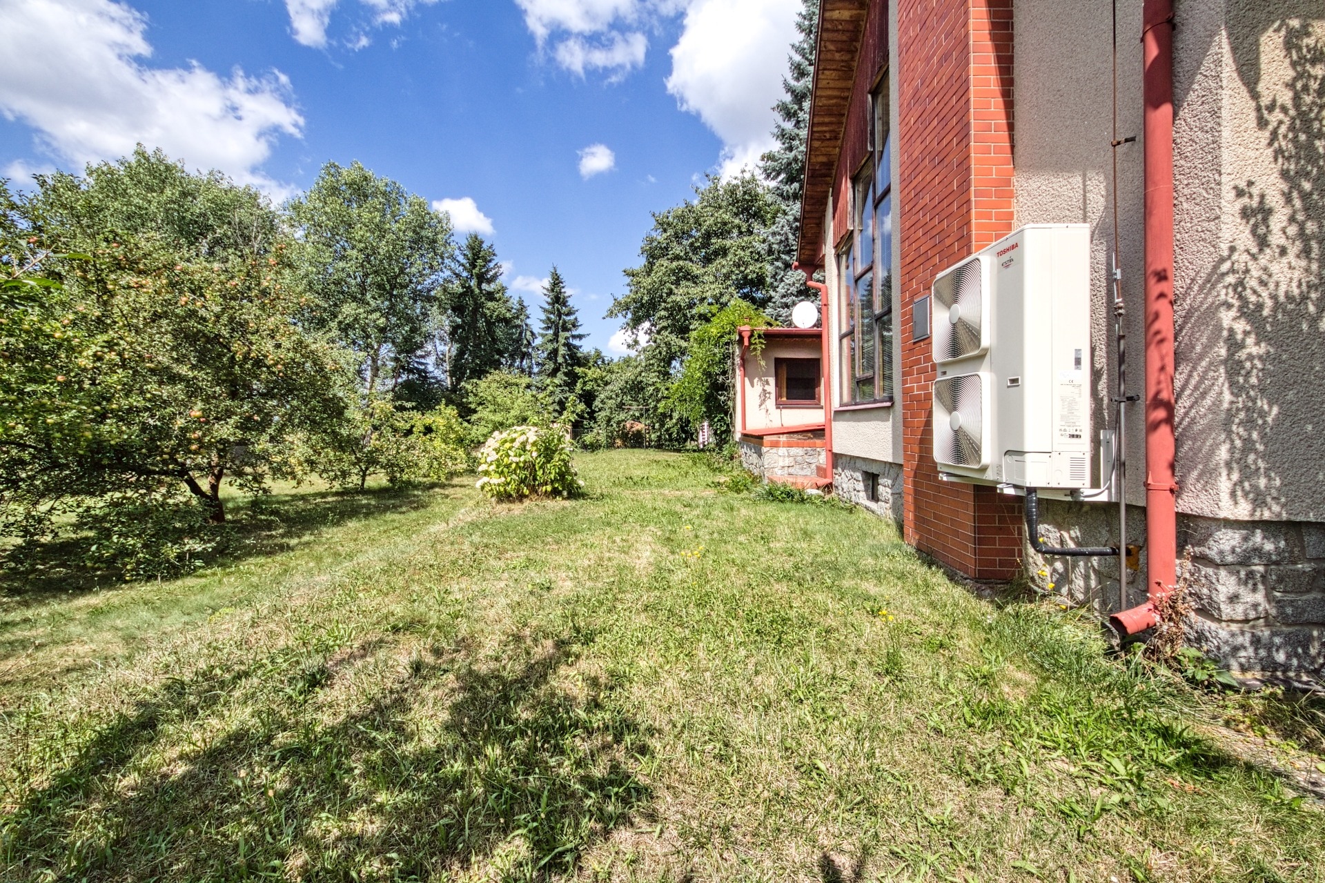 PRODEJ RODINNÉHO DOMU S VELKÝM POTENCIÁLEM K VÝSTAVBĚ – foto 9