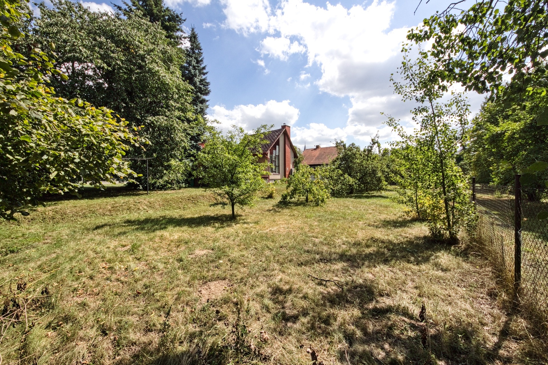 PRODEJ RODINNÉHO DOMU S VELKÝM POTENCIÁLEM K VÝSTAVBĚ – foto 12
