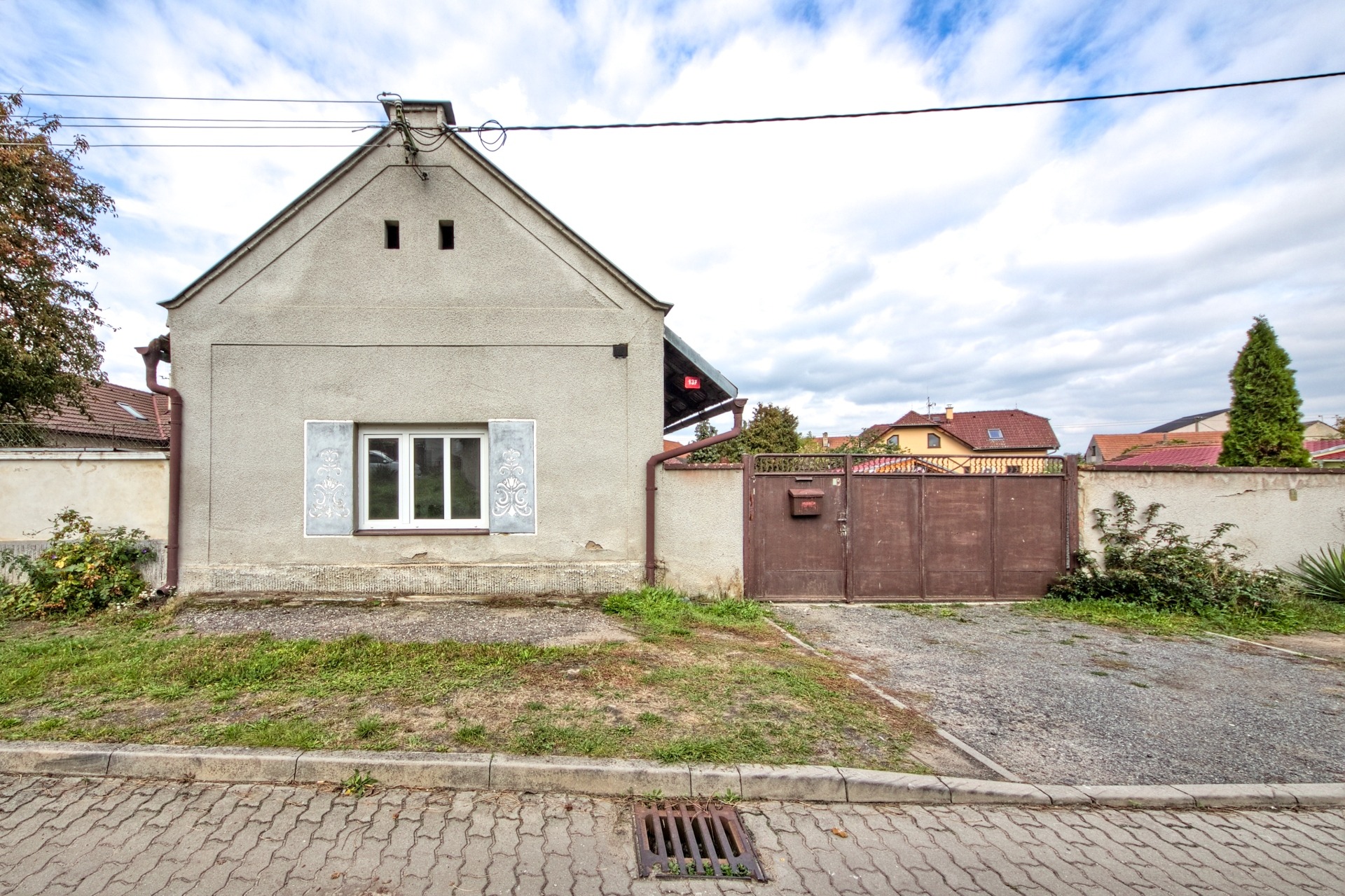 PRODEJ RODINNÉHO DOMU V TUHANI